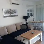 With Parking Space Solaris, - 23927 希贝尼克