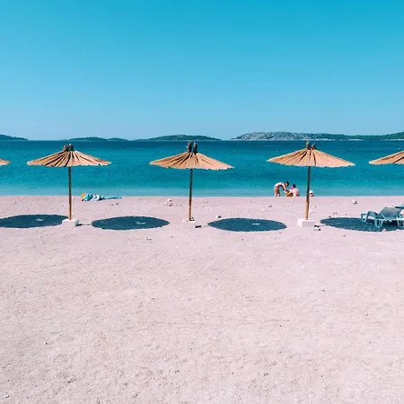 With Parking Space Solaris, - 23927 * 시베니크