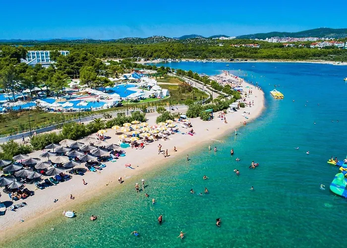 With Parking Space Solaris, - 23927 Appartement